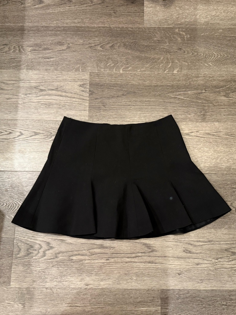 Zara Basic skirt in like new cond